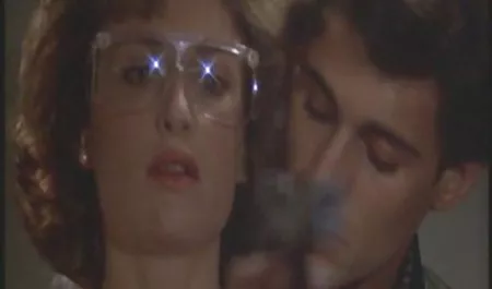 ناز انگشت نوجوان عكس و فيلم سكسى نیکا انگشت تراشیده گربه