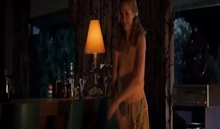 WOW عكس و فيلم سكسي StrapOn Fantasy به واقعیت تبدیل می شود!