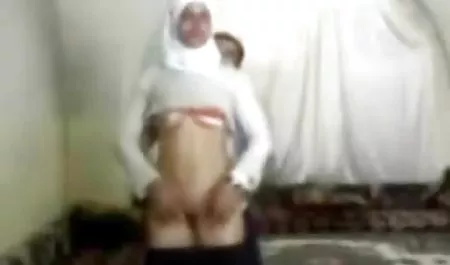 شورت شلوارک کانال فیلم شهوانی صورتی خودارضایی می کند
